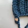 LES PETITS TOUSI - Tuque en laine à pompon Léon - Indigo – Image 3